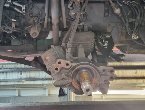 Foto - Nákladní autoservis